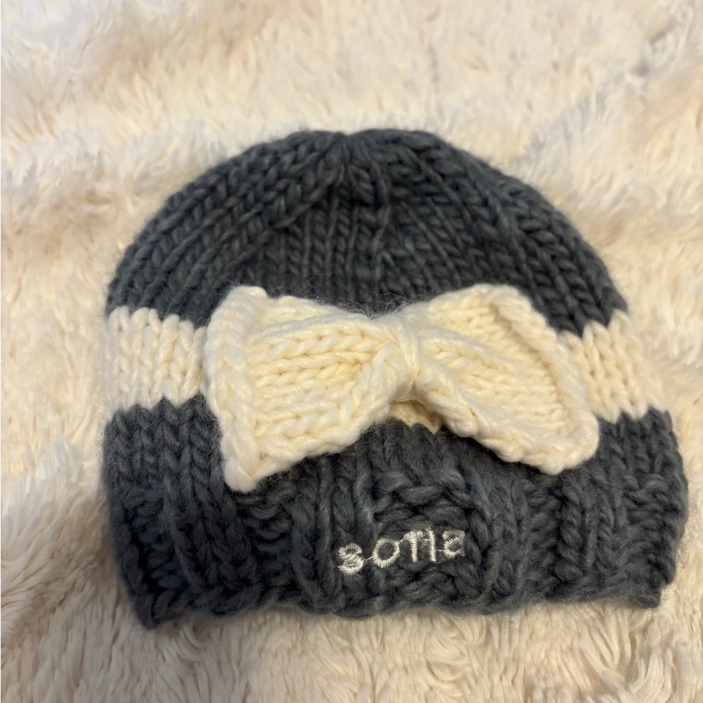 The Blueberry Hill baby Charcoal and Cream Knit Beanie with Bow